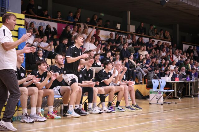 Vyprodaný zápas Wolves v Hale Věry Čáslavské